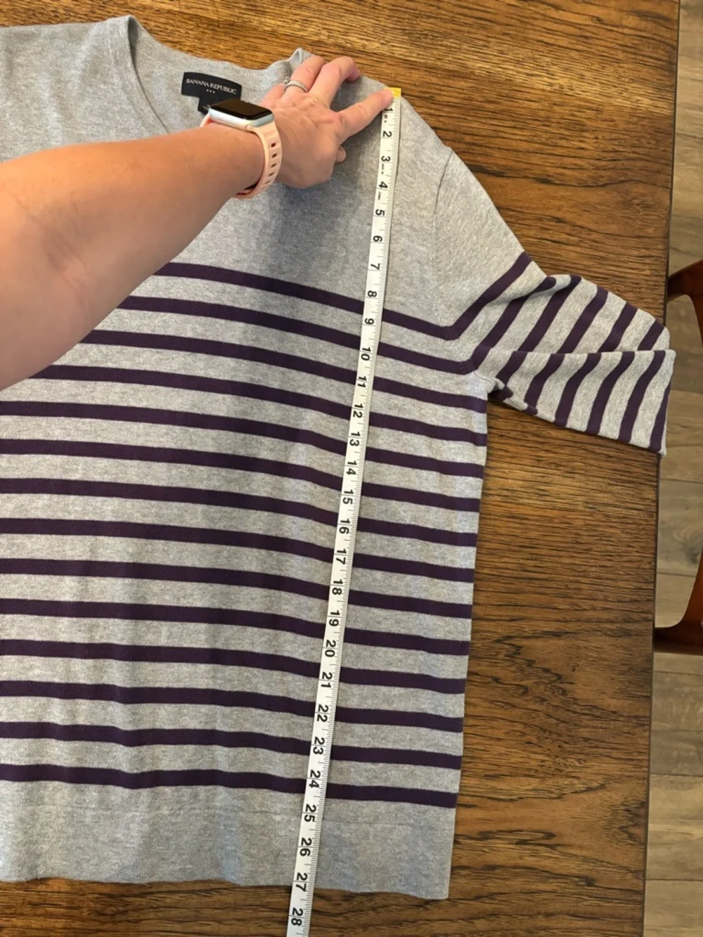 Banana Republic Men’s M Gray Purple Stripe Cotton V-Neck Sweater